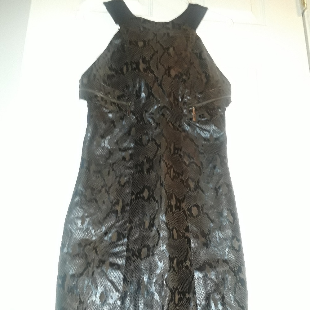 Dress - Picture 4 of 6